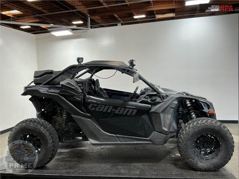 2018 Can-Am MAVERICK X3 X DS TURBO R — фото 1