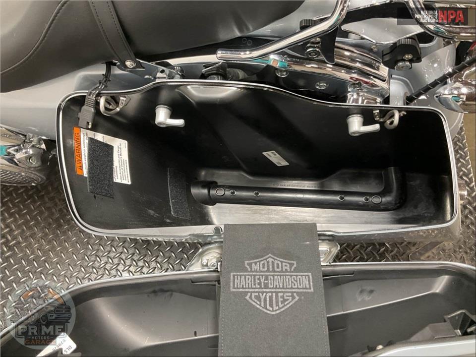 2023 Harley-Davidson FLHX STREET GLIDE — фото 18
