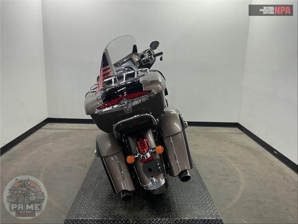 2019 Indian Motorcycle ROADMASTER (TWO-TONE) — фото 4