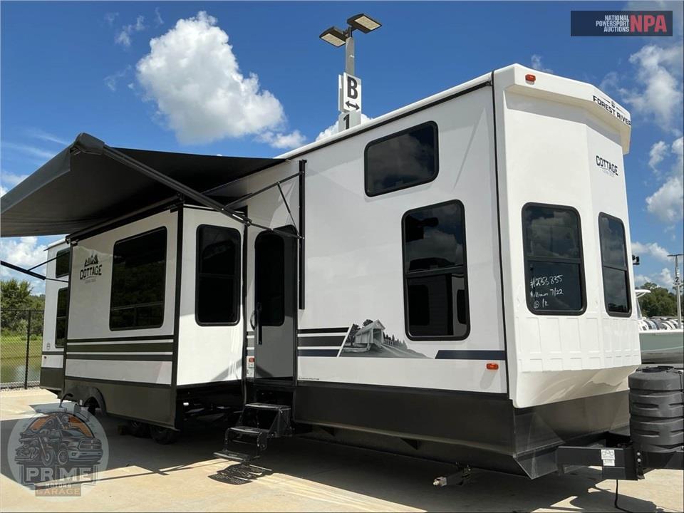 2025 CEDAR CREEK M-40CBK - COTTAGE SERIES