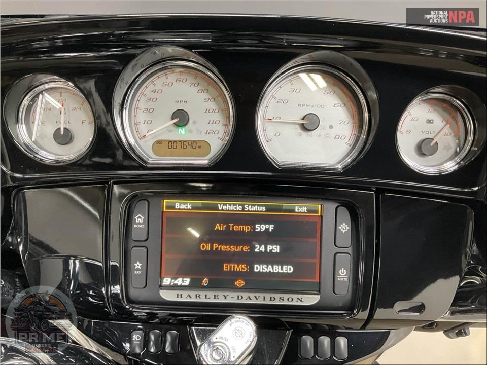 2014 Harley-Davidson FLHXS STREET GLIDE — фото 5