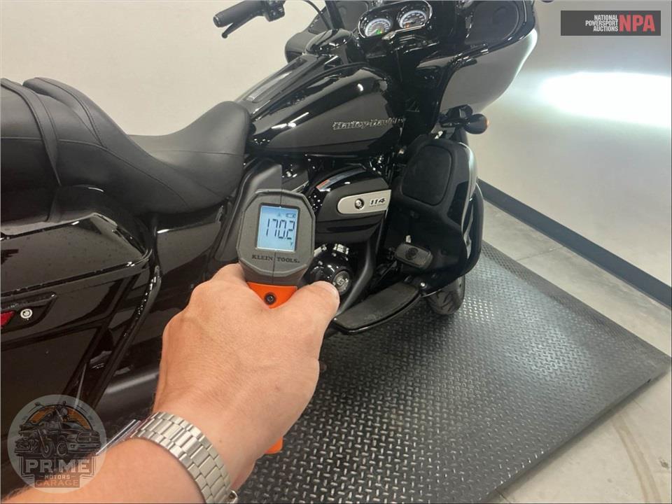 2022 Harley-Davidson FLTRK ROAD GLIDE LIMITED — фото 8