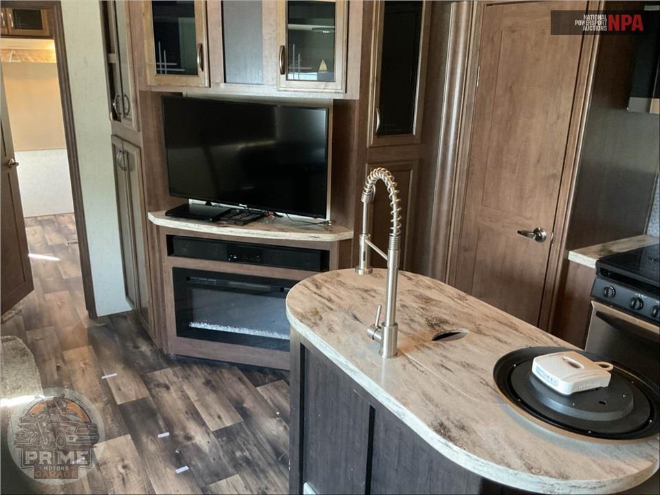 2018 Sierra By Forest River M-387MKOK - FIFTH WHEEL SERIES — фото 6