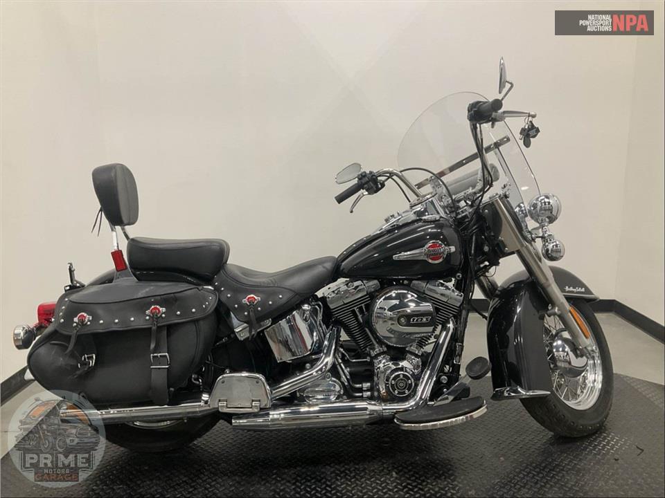 2017 Harley-Davidson FLSTC HERITAGE SOFTAIL CLASSIC — фото 1
