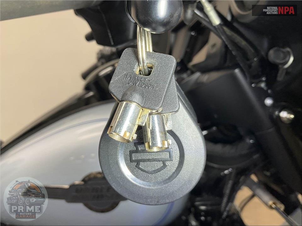 2025 Harley-Davidson FLHTCUTG TRI GLIDE ULTRA CLASSIC — фото 10