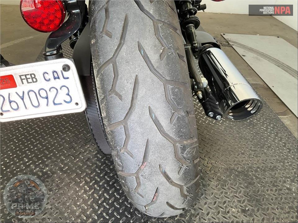 2025 Indian Motorcycle SCOUT SIXTY BOBBER LIMITED — фото 15
