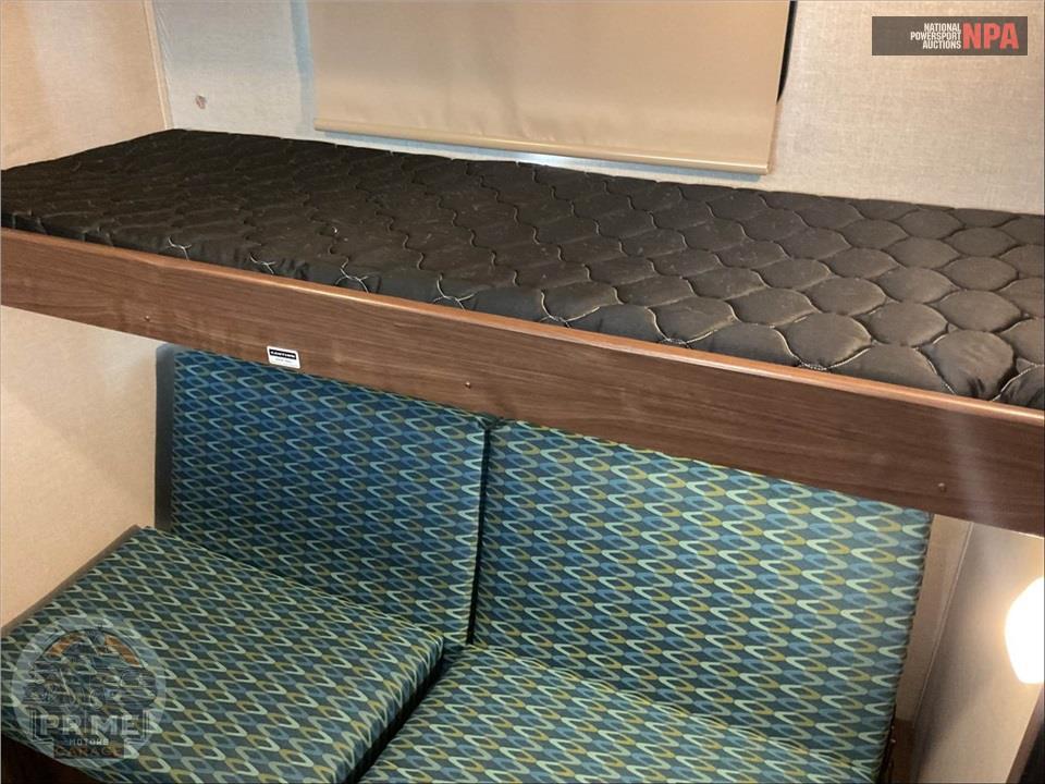 2017 Keystone Rv M-340 BH - MONTANA HIGH COUNTRY FIFTH WHEEL SERIES — фото 8