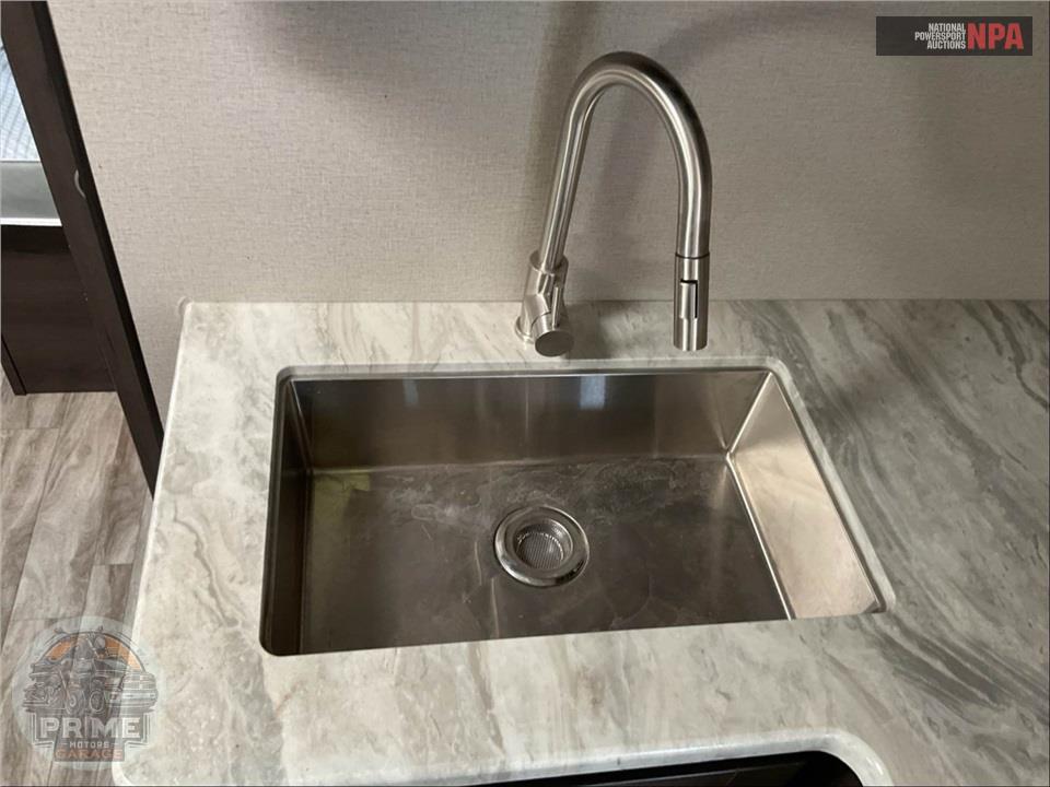 2021 Grand Design Recreational Vehicles M-221RB - TRANSCEND XPLOR SERIES — фото 14