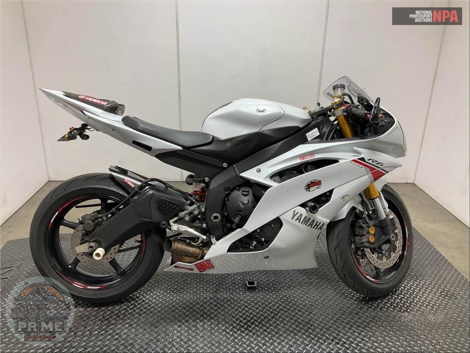 2015 Yamaha YZF-R6F RAVEN/WHITE — фото 1