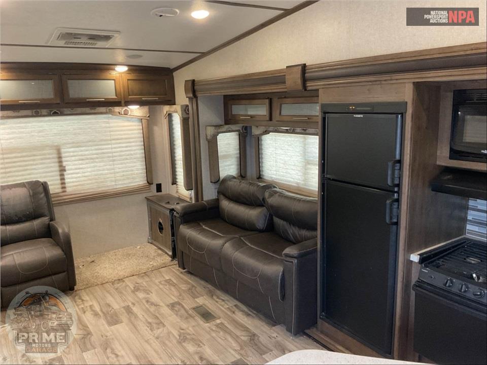 2018 Keystone Rv M-28 SGS - COUGAR FIFTH WHEEL SERIES — фото 6