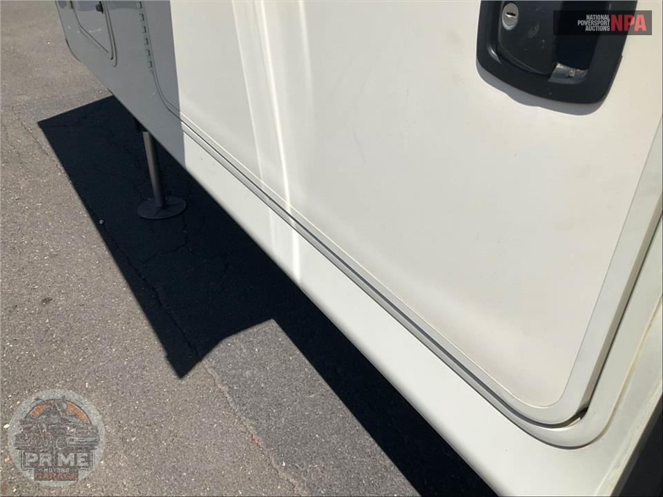 2013 Cedar Creek M-36RE - FIFTH WHEEL SERIES — фото 35