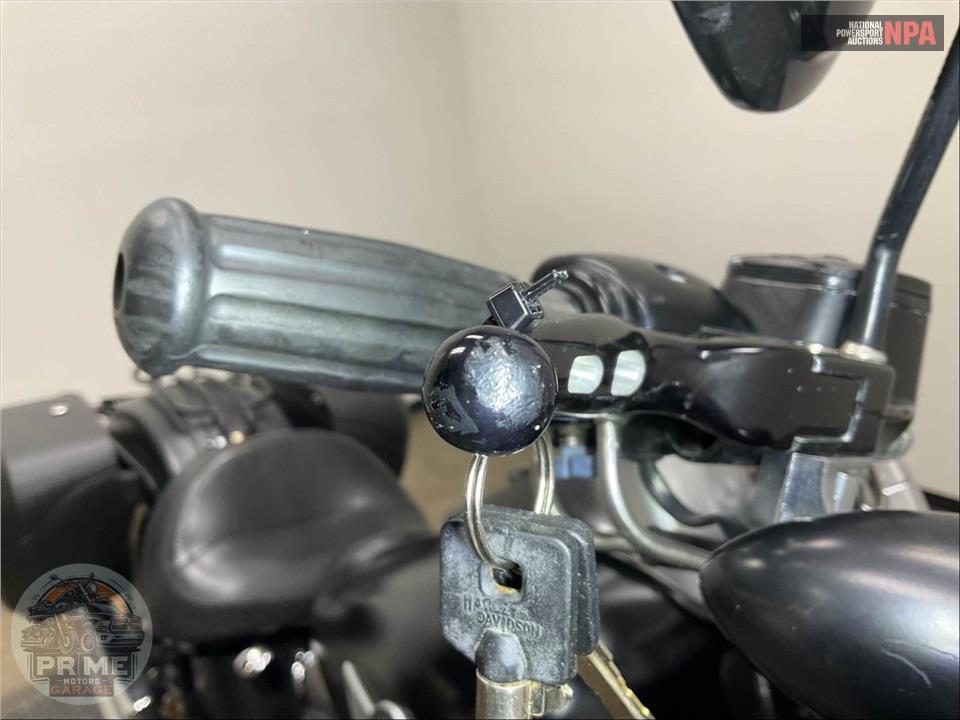 2010 Harley-Davidson FLSTFB FAT BOY LO — фото 23