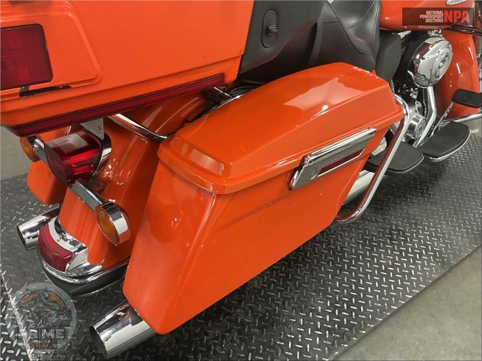 2013 Harley-Davidson FLHTK ELECTRA GLIDE UL LI — фото 28