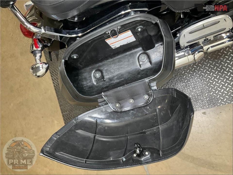 2013 Yamaha XVS95CTDB/C V-STAR TOURER (RAVEN) — фото 20