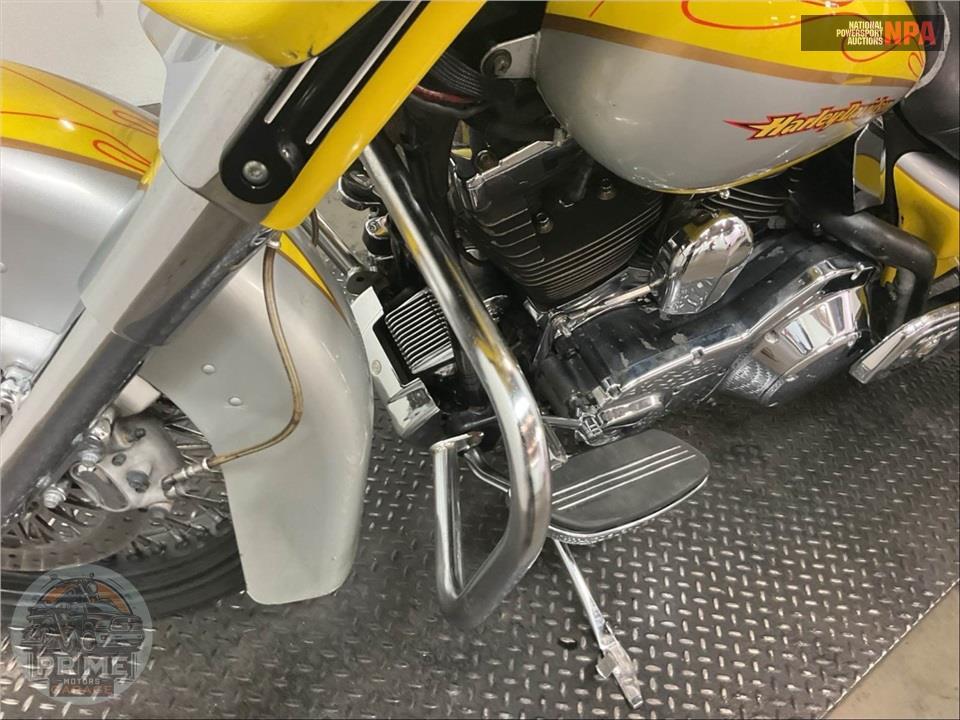 2005 Harley-Davidson FLHTCSE2 SCREAMIN EAGLE — фото 20
