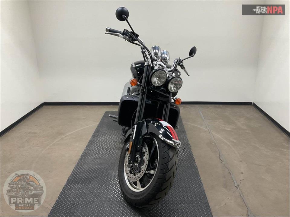2018 Triumph ROCKET III ROADSTER — фото 2