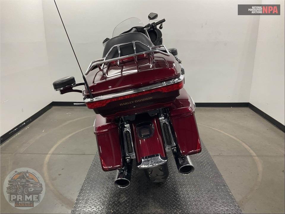 2017 Harley-Davidson FLHTK ULTRA LIMITED — фото 4