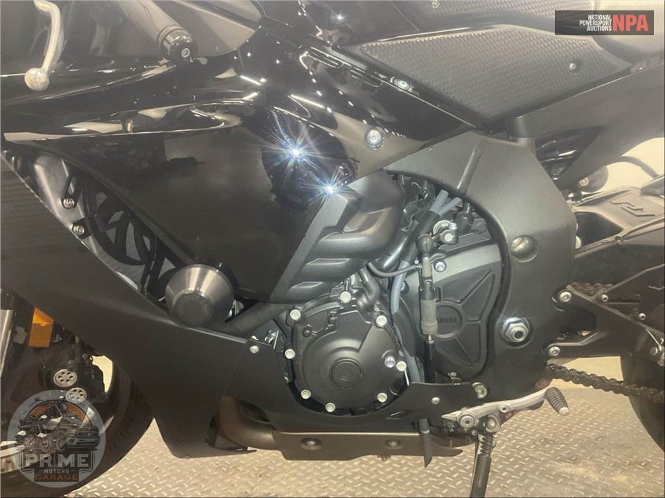 2021 Yamaha YZF-R1 — фото 7