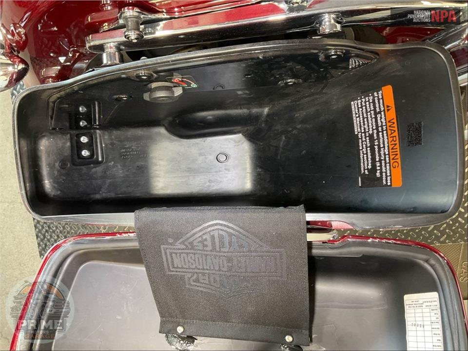 2016 Harley-Davidson FLD-103 DYNA SWITCHBACK — фото 21