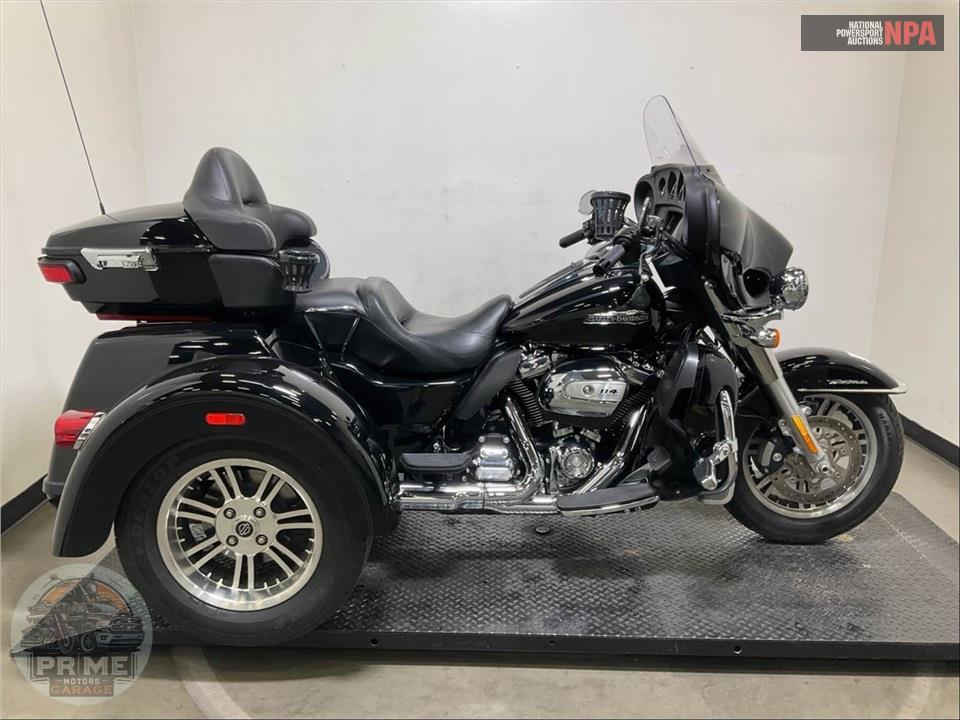 2021 Harley-Davidson FLHTCUTG TRI GLIDE ULTRA CLASSIC — фото 1