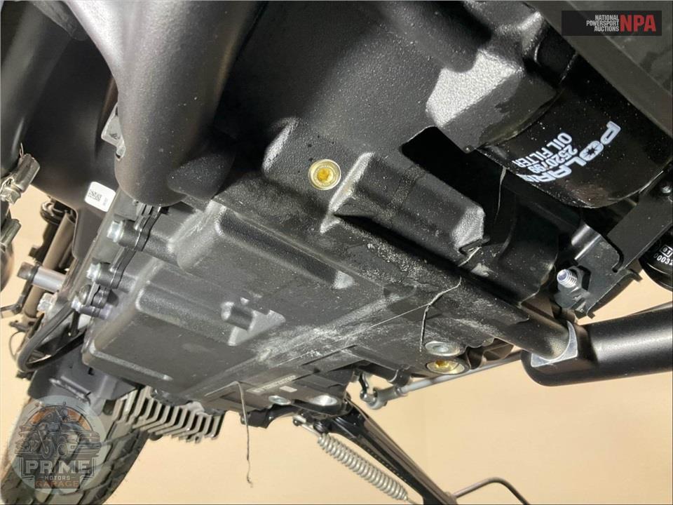 2025 Indian Motorcycle SCOUT BOBBER LIMITED WITH TECHNOLOGY PACKAGE (SMOKE) — фото 14