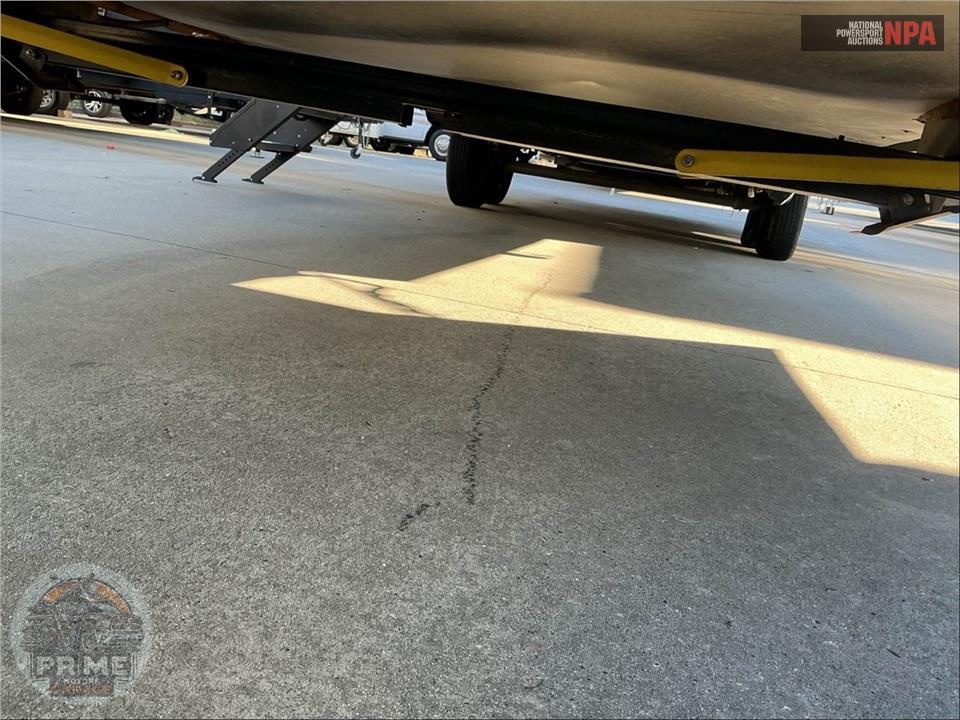 2019 Keystone Rv M-33 SAB - COUGAR SERIES — фото 27