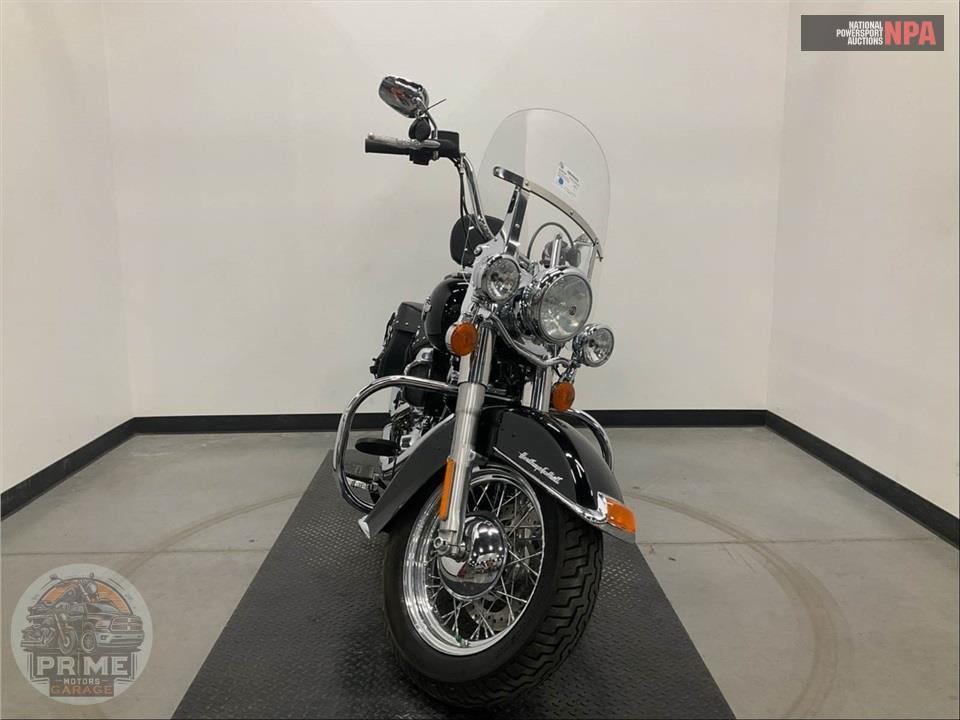 2016 Harley-Davidson FLSTC HERITAGE SOFTAIL CLASSIC — фото 2