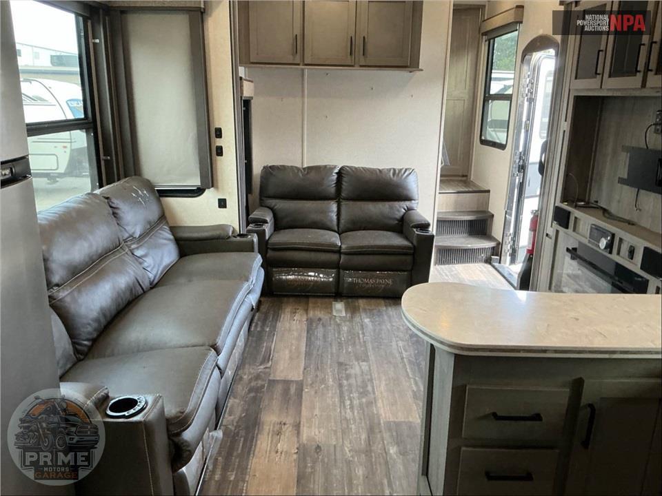 2020 Keystone Rv M-423 - RAPTOR TOY HAULER TOY HAULER SERIES — фото 9
