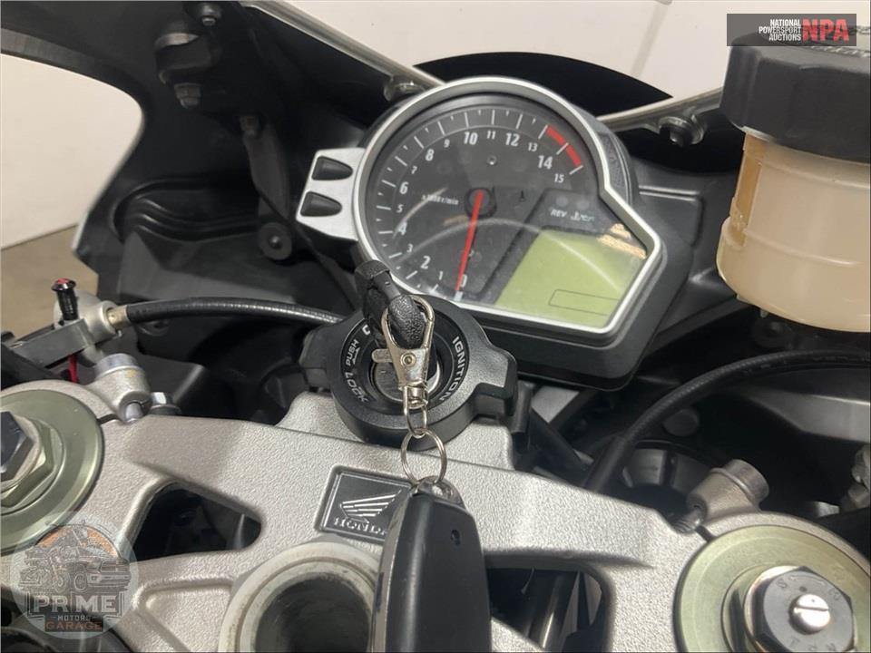 2008 Honda CBR1000RR8 — фото 11