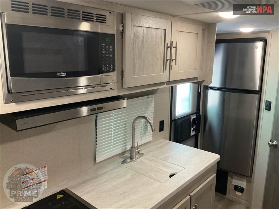 2022 Coachmen By Forest River M-184 FQS - CATALINA SUMMIT SERIES — фото 16