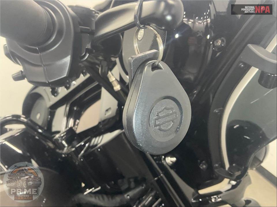 2023 Harley-Davidson FLHTK ELECTRA GLIDE ULTRA LIMITED — фото 10