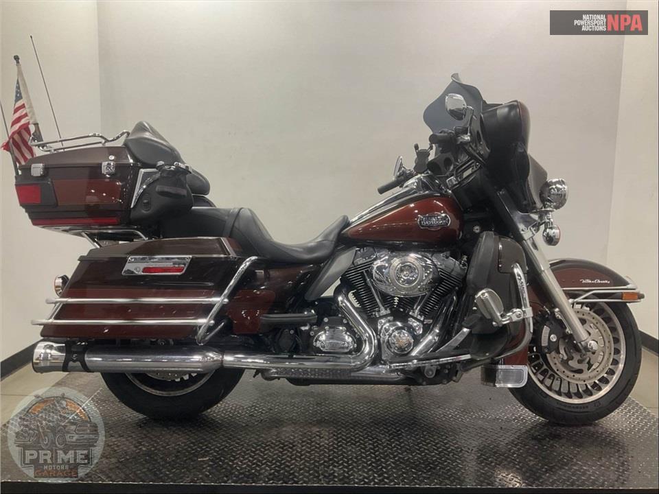 2011 Harley-Davidson FLHTCU UL CLSC EL GLIDE — фото 1