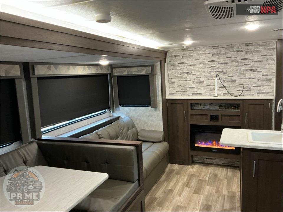 2019 Wildwood By Forest River M-263BHXL X-LITE SERIES — фото 8