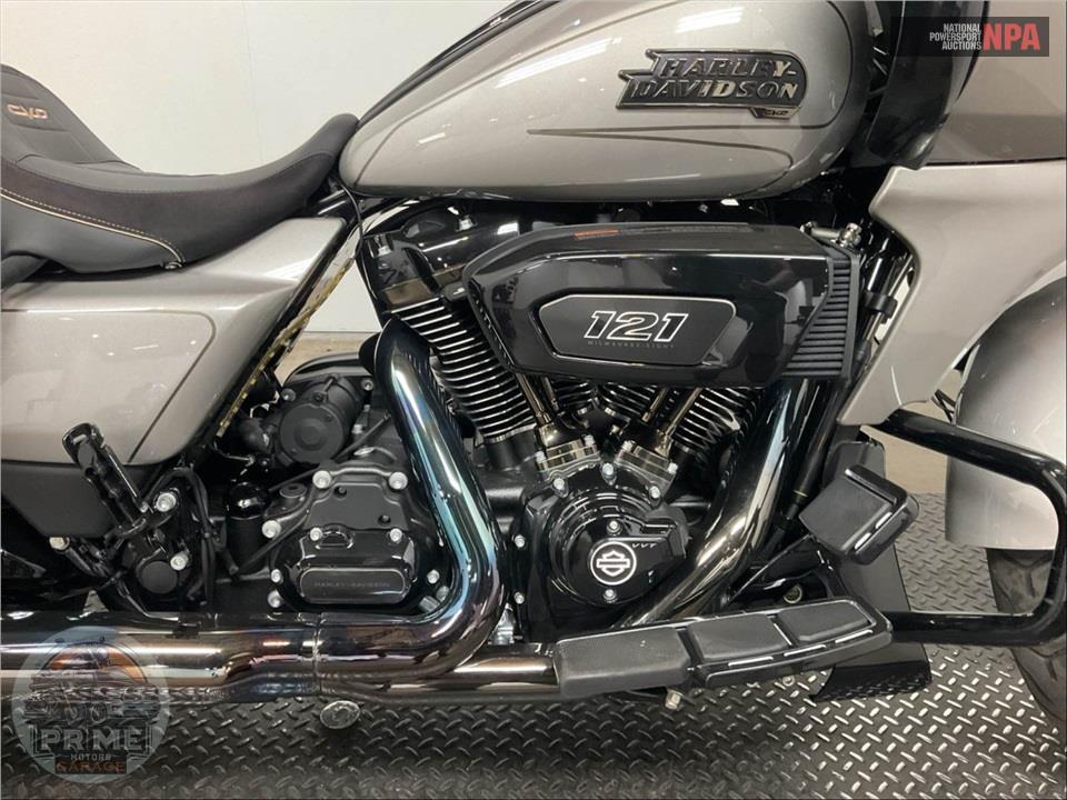 2023 Harley-Davidson FLTRXSE CVO ROAD GLIDE — фото 6