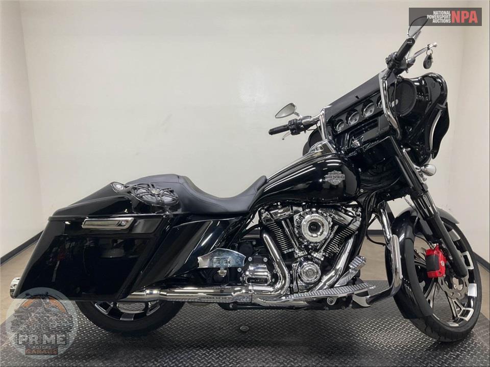 2017 Harley-Davidson FLHXS STREET GLIDE SPECIAL — фото 1