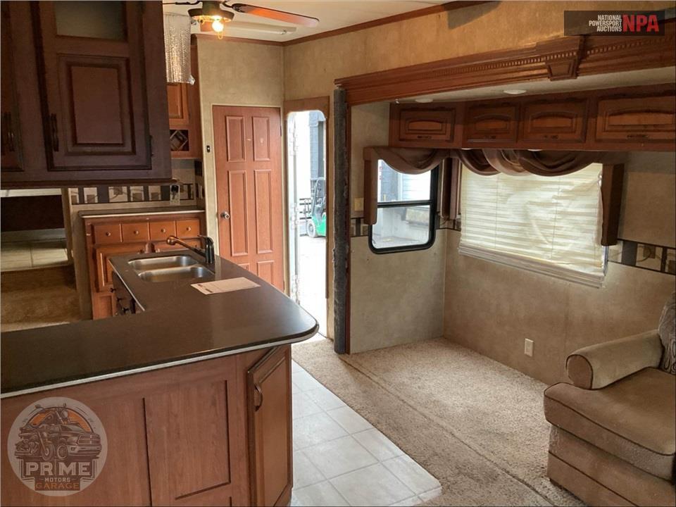 2012 Stoneridge By Kz M-36RLB - FIFTH WHEEL SERIES — фото 9