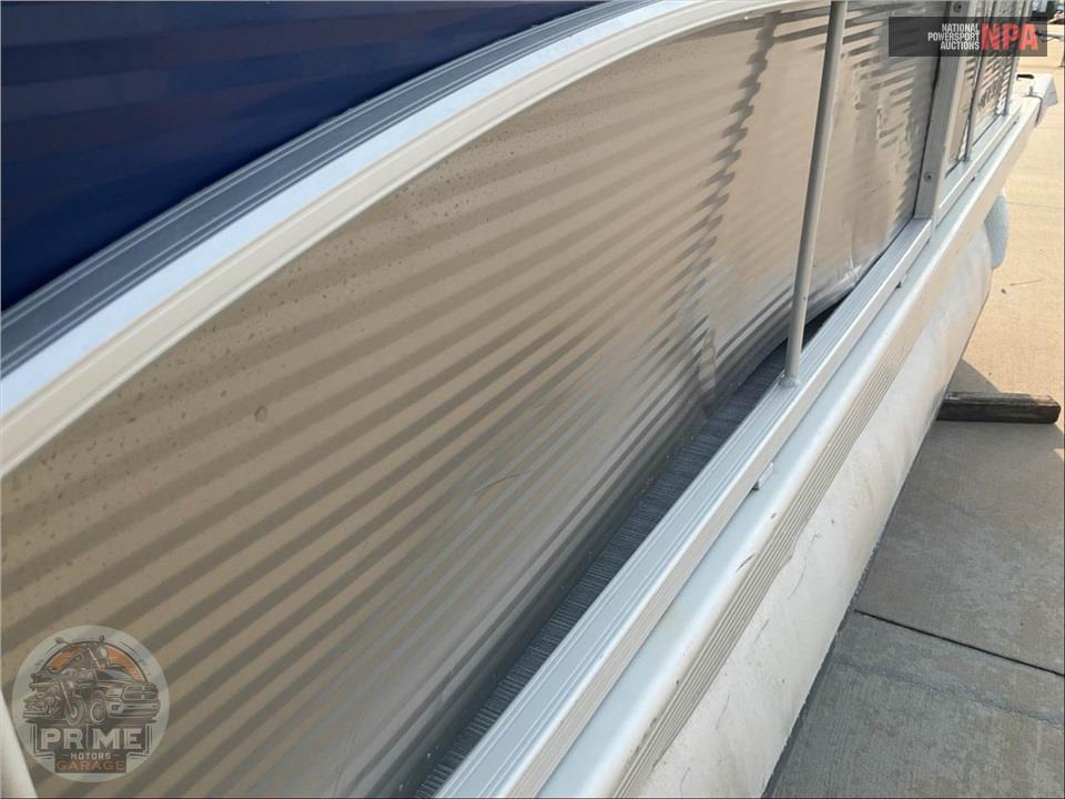2023 Bennington Pontoons 22 SS(*) S SERIES L=23/E=1-150HP MERCURY OB — фото 39