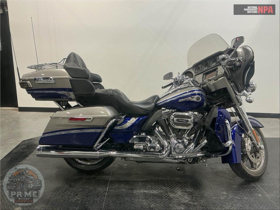 2016 Harley-Davidson FLHTKSE CVO ULTRA LIMITED — фото 1