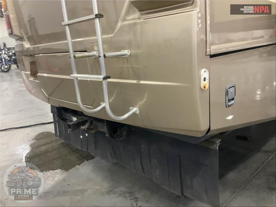 2009 Bounder M-35H FORD 362HP — фото 64