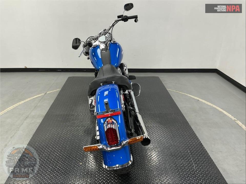2018 Harley-Davidson FLDE DELUXE — фото 4