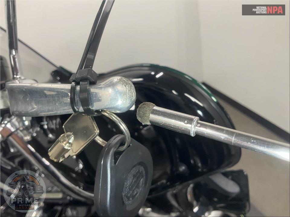 2015 Harley-Davidson FLHTKL ULTRA LIMITED LOW — фото 33