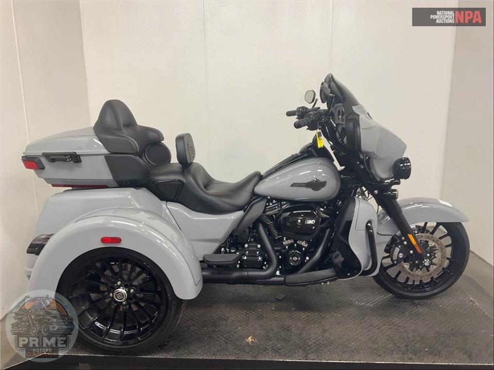 2025 Harley-Davidson FLHTCUTG TRI GLIDE ULTRA CLASSIC — фото 1