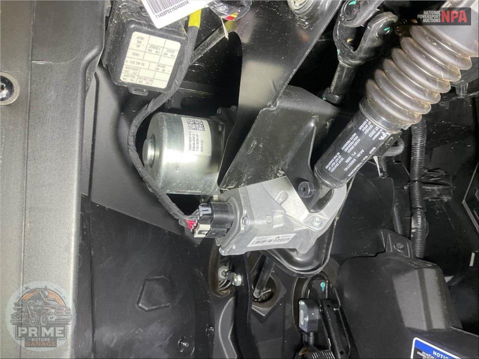 2024 Can-Am COMMANDER MAX XT-P 1000R — фото 12