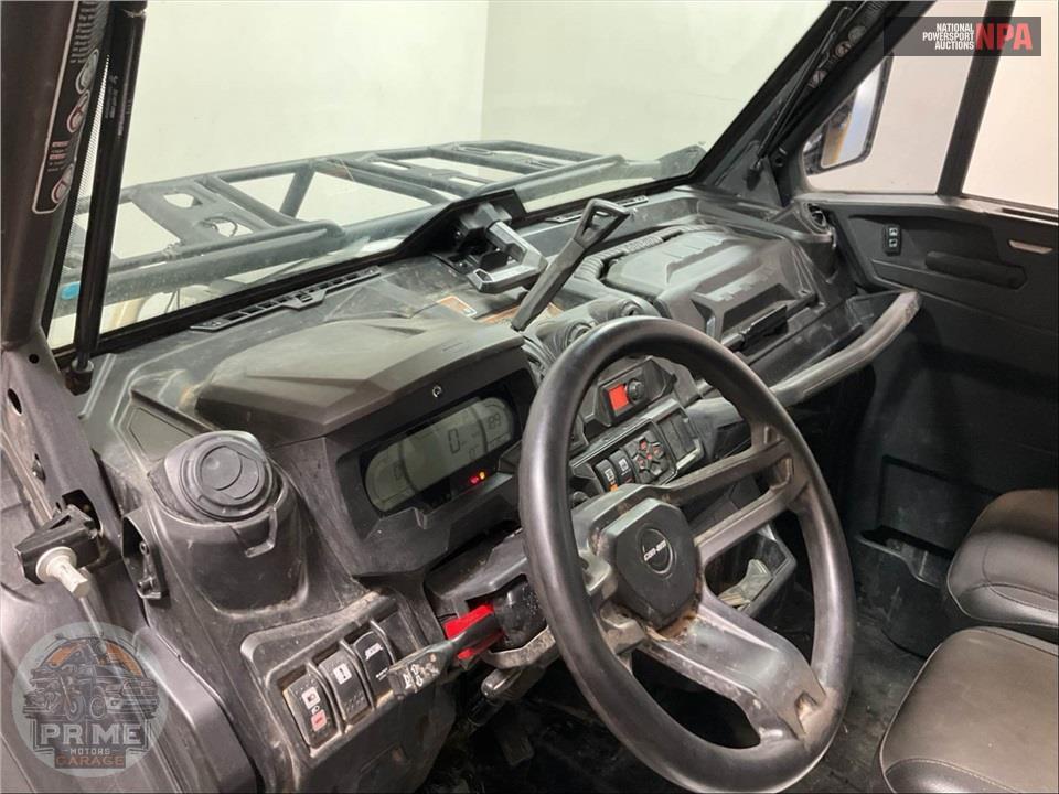 2025 Can-Am DEFENDER LIMITED CAB HD10 — фото 34