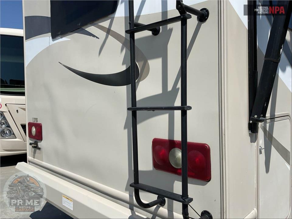 2017 Thor Motor Coach M-24.1 FORD - AXIS SERIES — фото 63