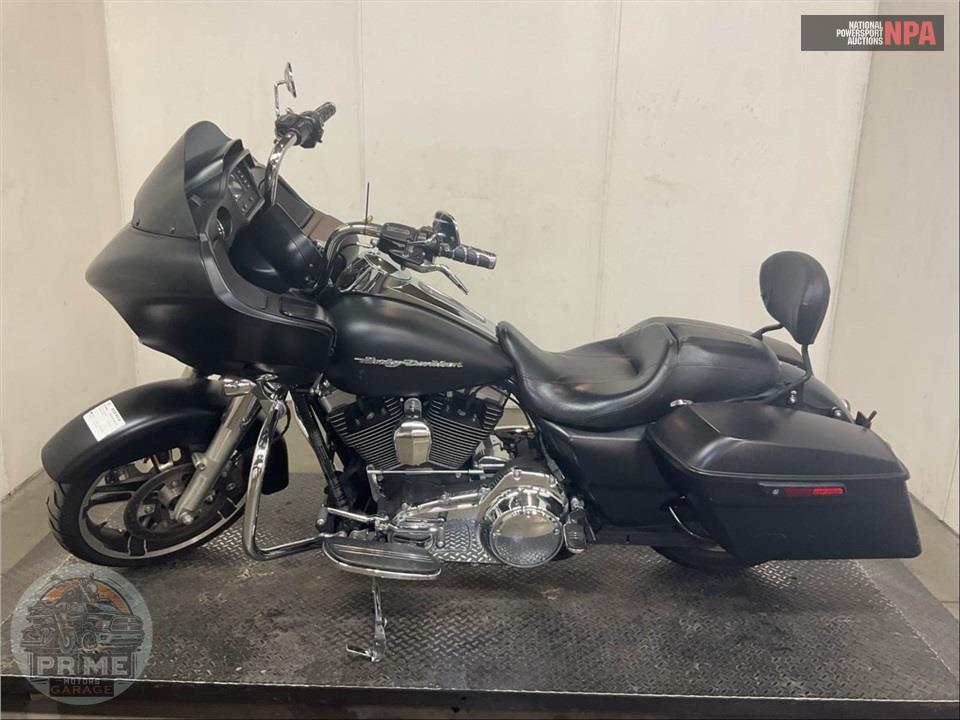 2015 Harley-Davidson FLTRX ROAD GLIDE — фото 3