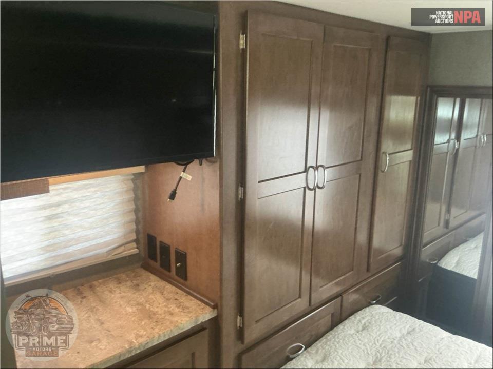 2019 Winnebago M-26M FORD - INTENT SERIES — фото 19
