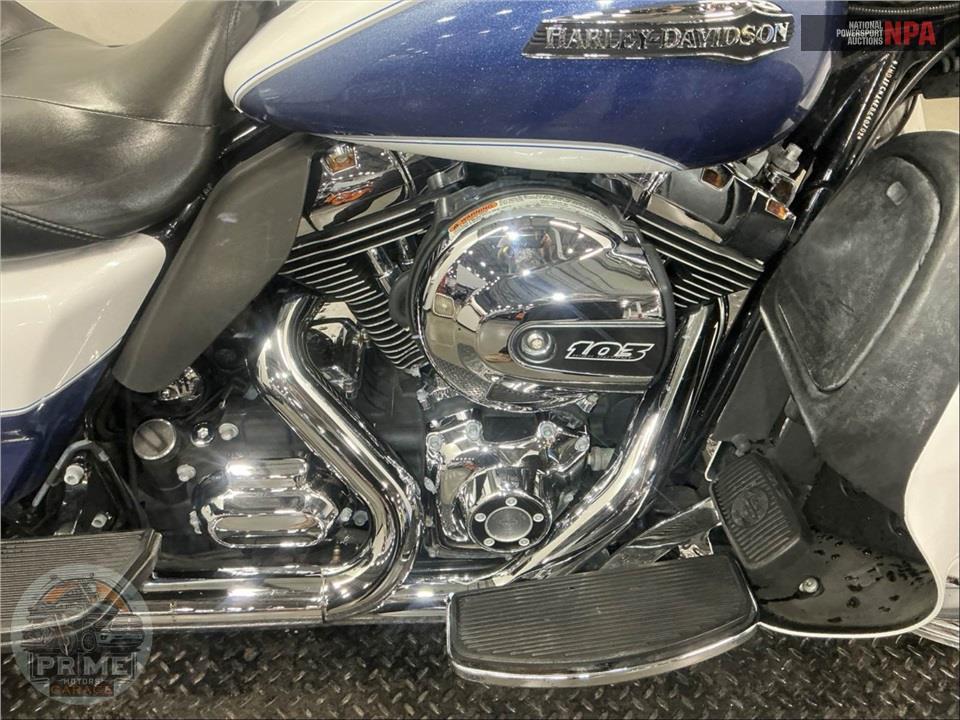 2015 Harley-Davidson FLHTCU ULTRA CLASSIC ELECTRA GLIDE — фото 6