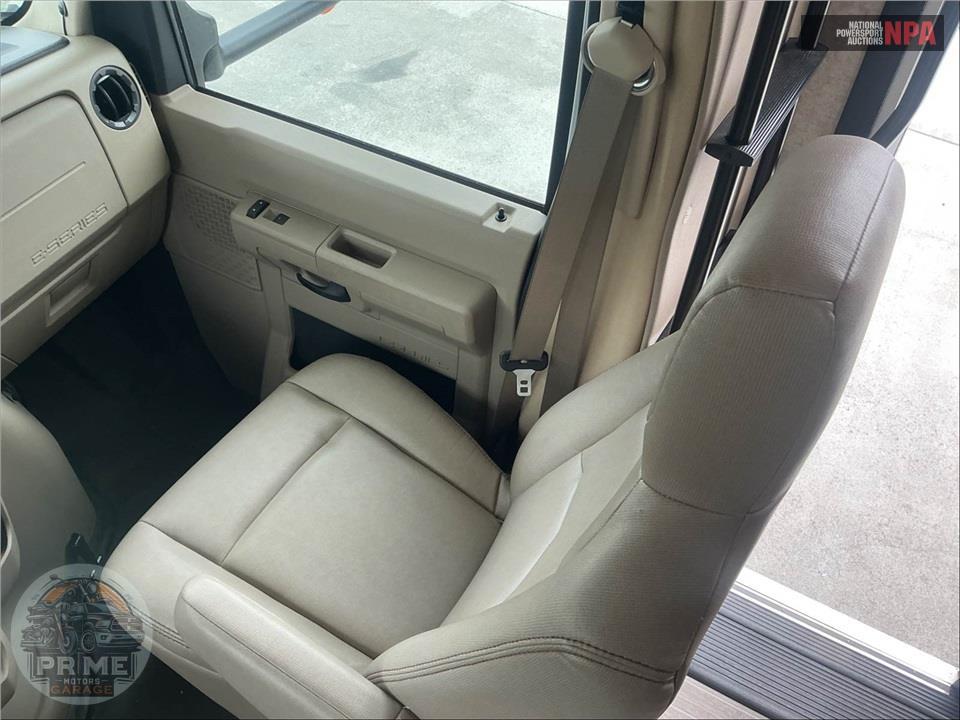 2019 Sunseeker By Forest River M-2420MS FORD E450 6.8 LITER — фото 21