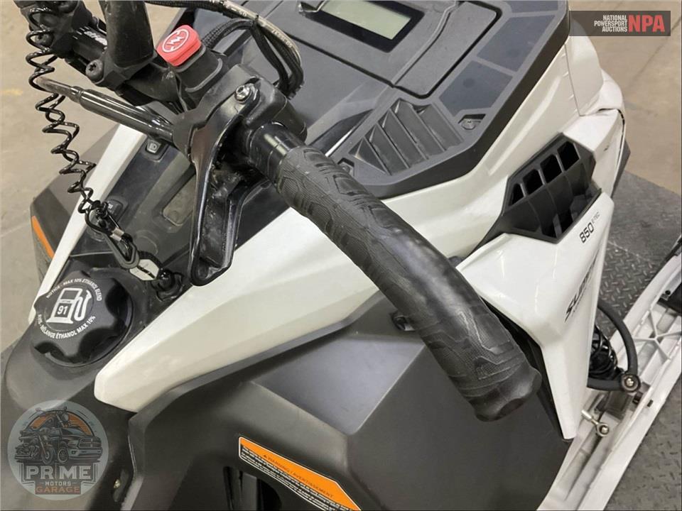 2025 Ski-Doo Summit Adrenaline 154 850 E-TEC PowderMax Light FlexEdge 2.5" SHOT — фото 12